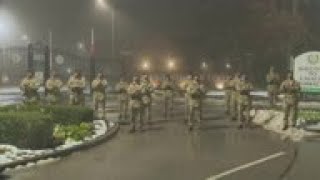 UK soldiers clap for Captain Tom in Harrogate