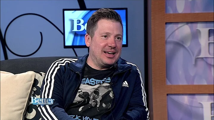 Comedian Dave Landau in 'Studio B'