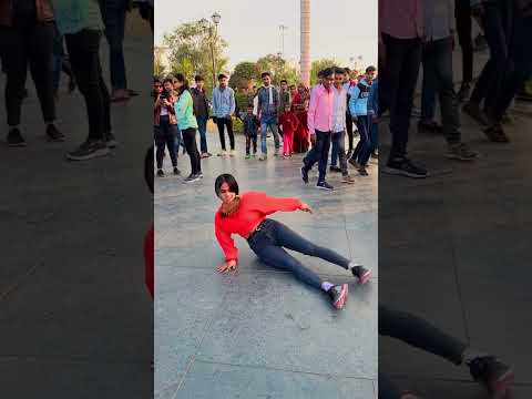 Public reaction 😍