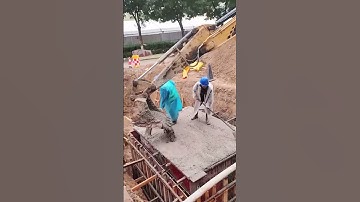 Concrete pouring process for the bridge pier column