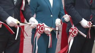 全国初！公園の中に保育園