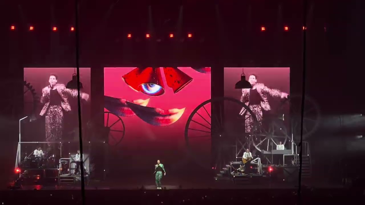 MIKA - Elle Me Dit | AO Arena, Manchester | 11/02/2026