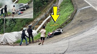 MENIT AWAL KEJADIAN !!! PKJR Langsung Histeris, Pemotor Berserakan Tergelincir Di Tekongan Menanjak