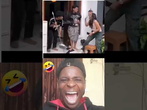 Funny moment😂 #comedyvideos #trylaughchallenge #funny #funnyshorts #shorts #dontlaught #indianlaughs