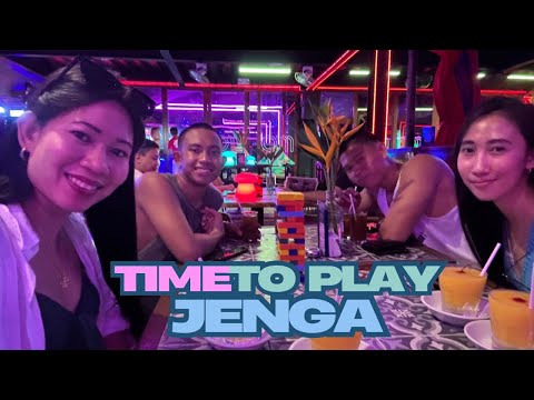 CHILLING AND PLAYING JENGA //BORACAY ESCAPED