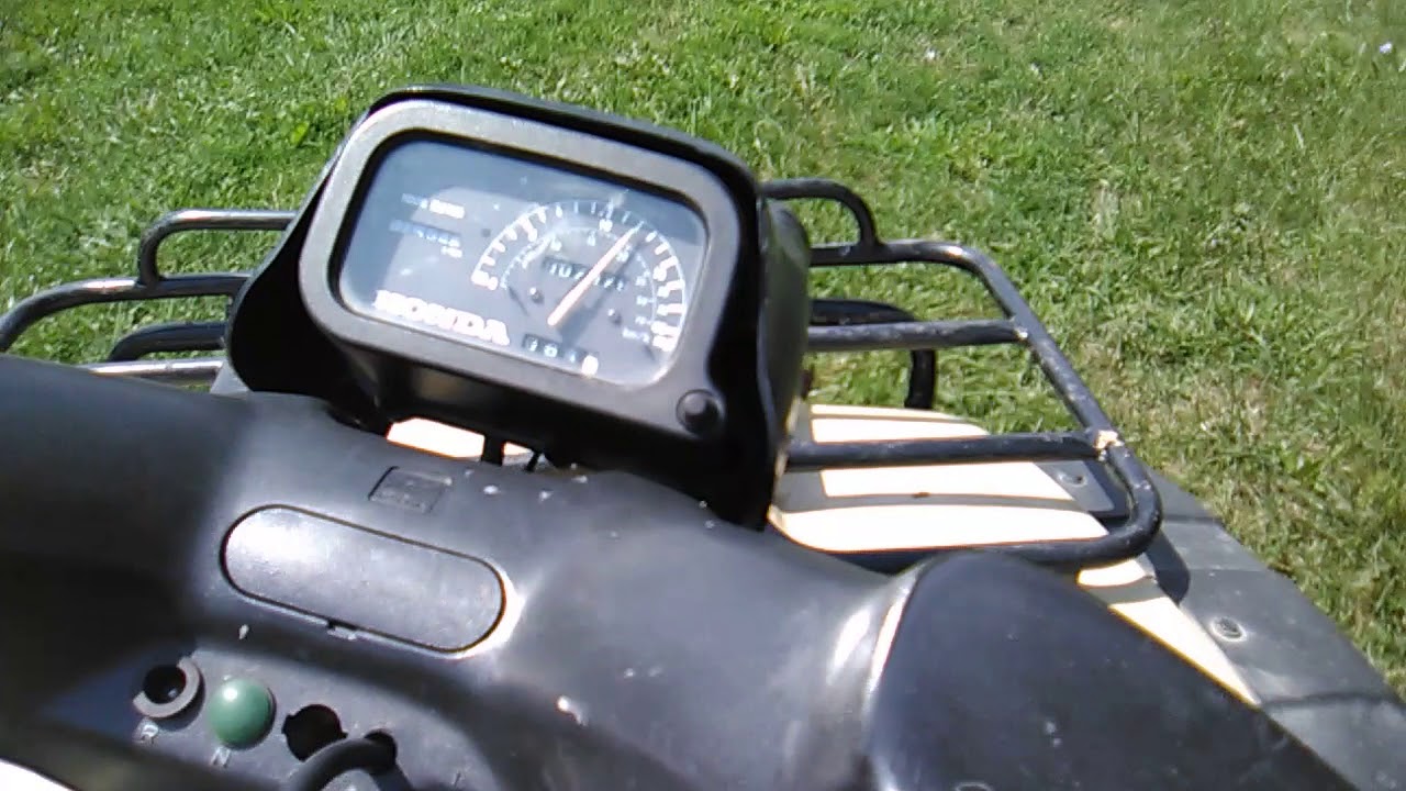 How to drive a Honda Foreman 400 - YouTube