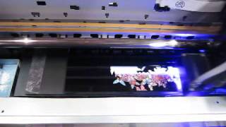 UV one pass printing on a black acryle