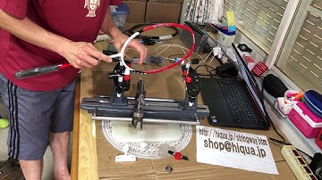 Stringwayストリングウェイダイレクトサポートバドミントンラケットをマウントします。Mounting a  badminton racket.ガット張り機
