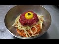 Delicious and fresh ! Raw Beef Spicy Noodle / Korean Food / 신원시장 육회 비빔라면