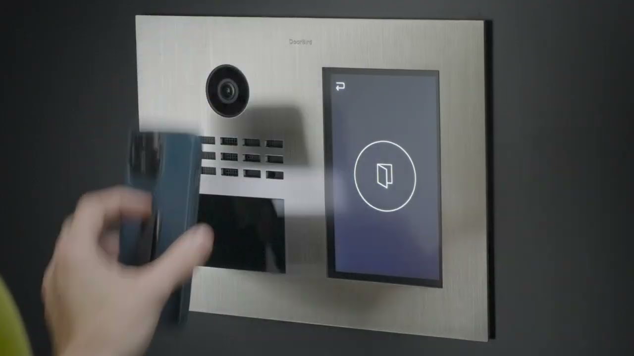 Video: The world's first IP video door stations with integrated 5G technology: D31x 5G from DoorBird