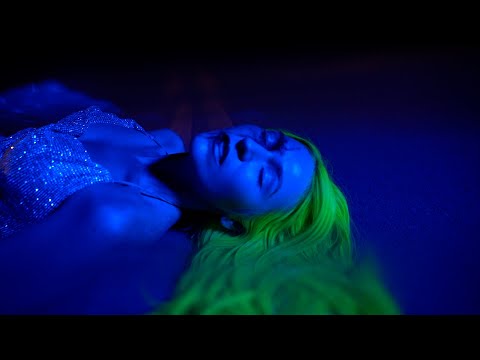 NIKKI PAIGE - IMPORTANT [Official Music Video]