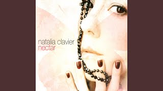 Video thumbnail of "Natalia Clavier - Dormida"