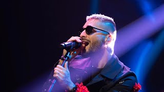 Video thumbnail of "Maluma - Cositas de la USA (Actuación en Directo) 2022"