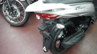 スズキ アドレス１１０　２０１５　アイスシルバーメタリック 550