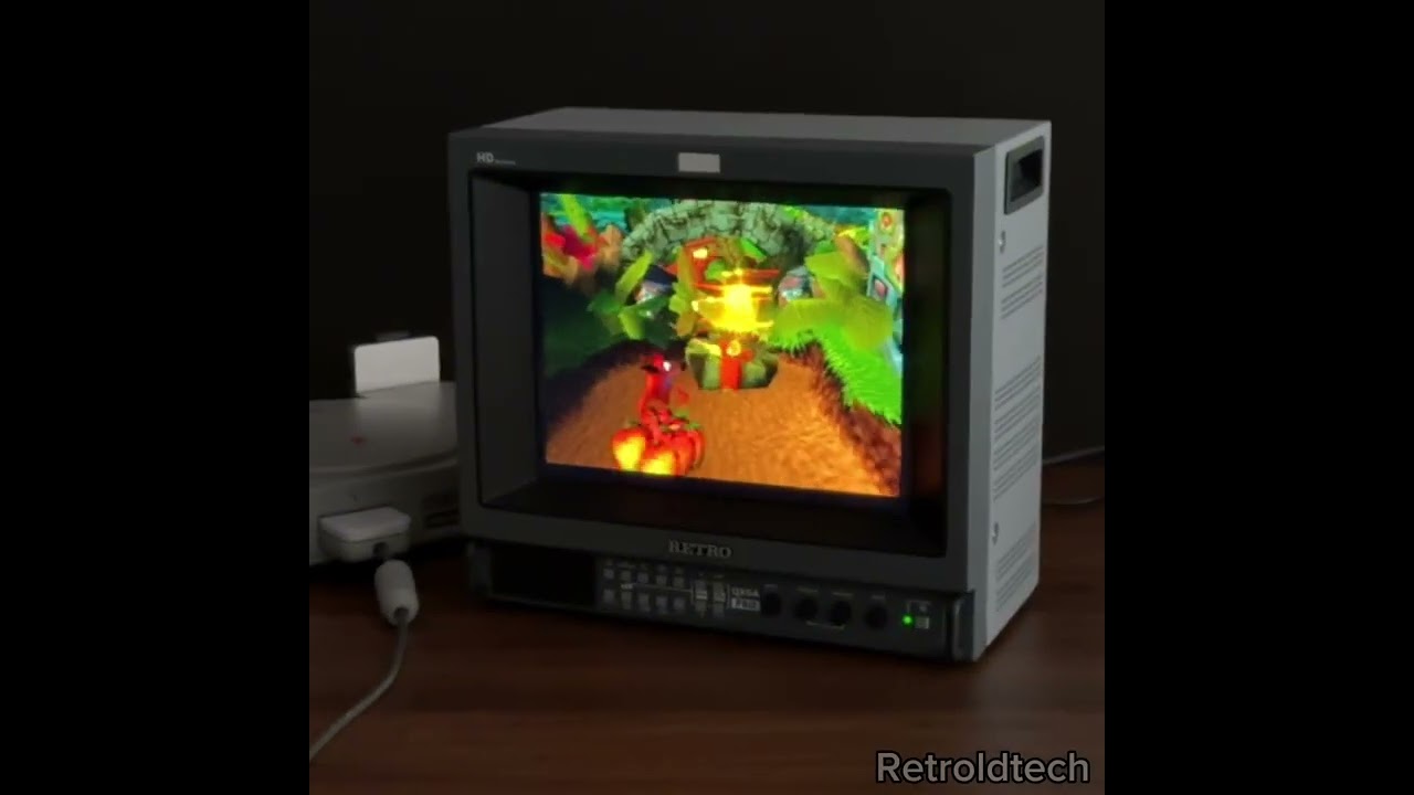 Crash Bandicoot on PS1, playing on the Slim PVM PRO — 9.7” IPS panel 😉👌