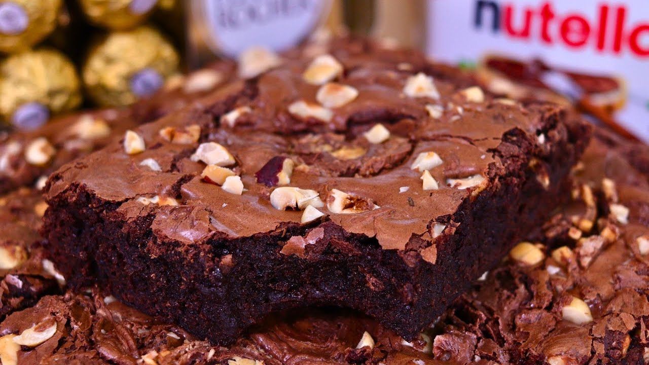 BROWNIE FÁCIL E PERFEITO COM CASQUINHA POR FORA E MOLHADINHO POR DENTRO | BROWNIE FERRERO ROCHER