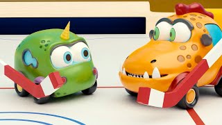 Машинки Мокас 🚕 Машинки играют в хоккей 🚙 Развивающие мультфильмы для детей про машинки 🚗