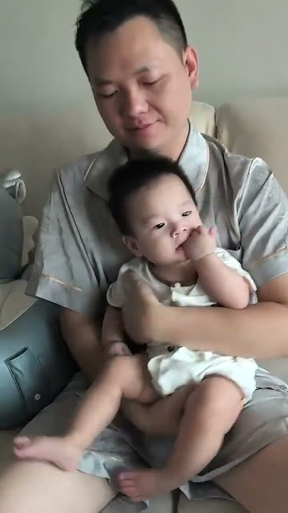 Dabao brother loves dad more #father and son daily #parent-child interaction #daddy cute baby