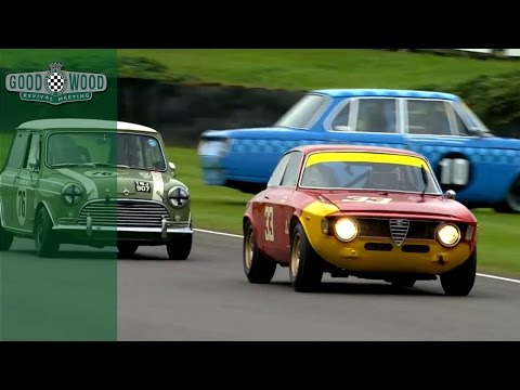 mini-v-alfa-romeo:-epic-'italian-job'-chase