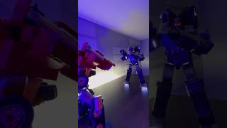 Megatron VS Optimus Prime - Final Battle - Real Transformers Robots Robosen 😳 screenshot 4