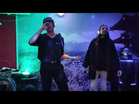 Do i wanna know - Arctic Monkeys (Okuyama karaokê)