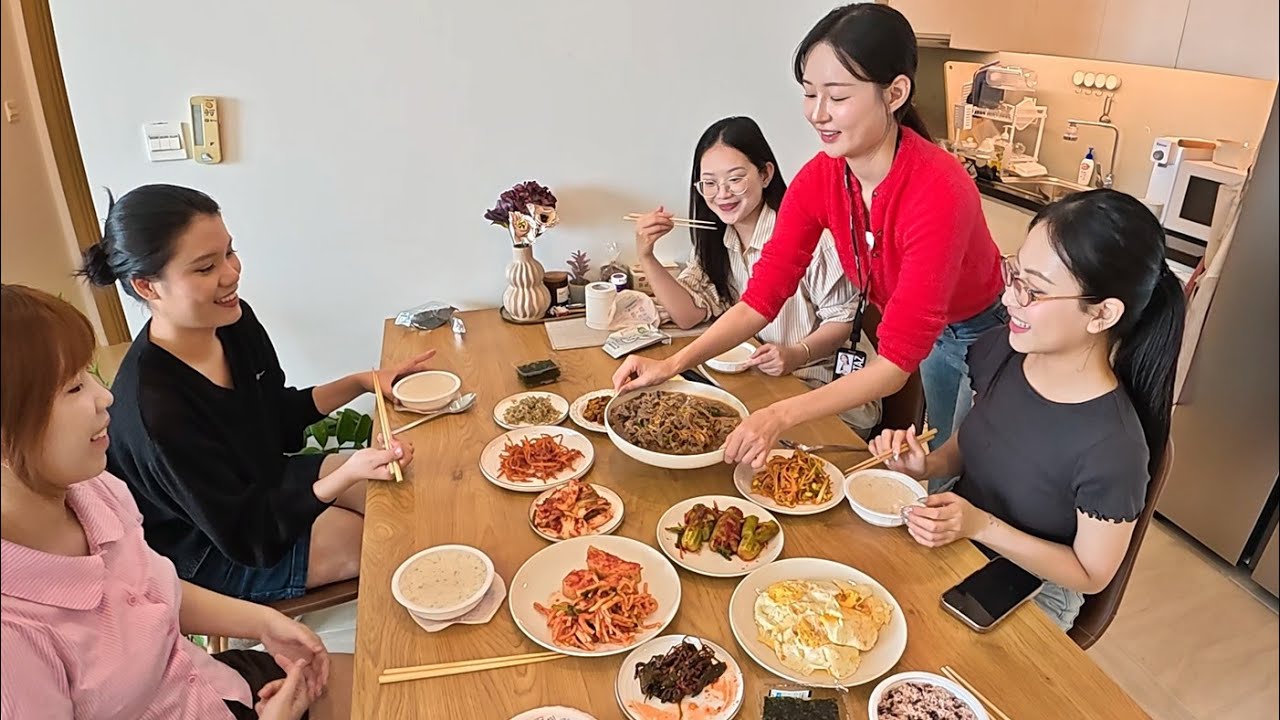 연말에 베트남 직원들을 집으로 초대해 집밥을 차려줬습니다!