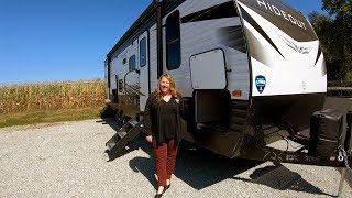 The Hideout 28BHS  A terrific bunkhouse travel trailer