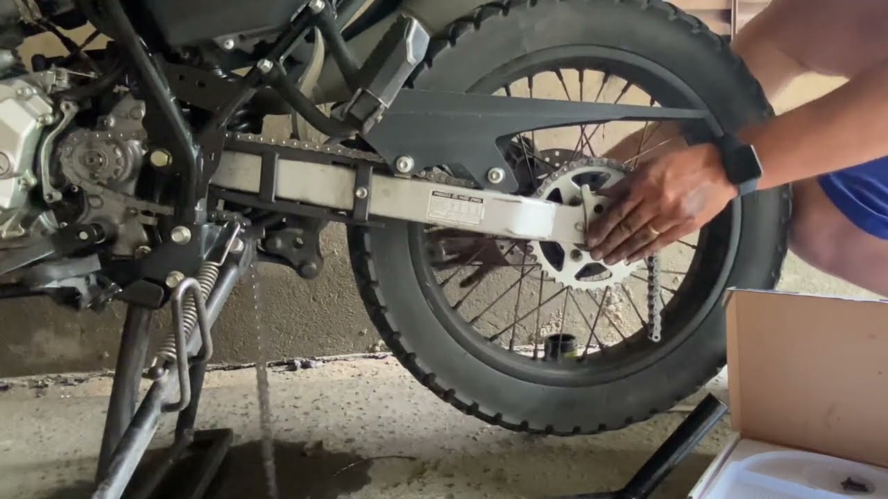 Como trocar a relação da Crosser passo a passo