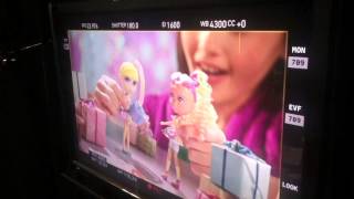 Pees And Swirly Brights Behind-The-Scenes