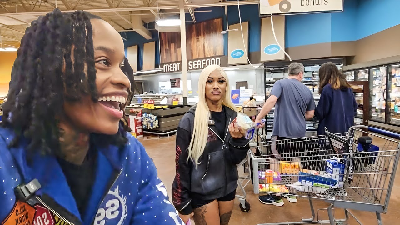 Поздний поход за продуктами с лучшей подругой приводит к...