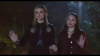 Legacies 4x19 Aurora De Martel funeral, Lizzie and Hope holds their hands