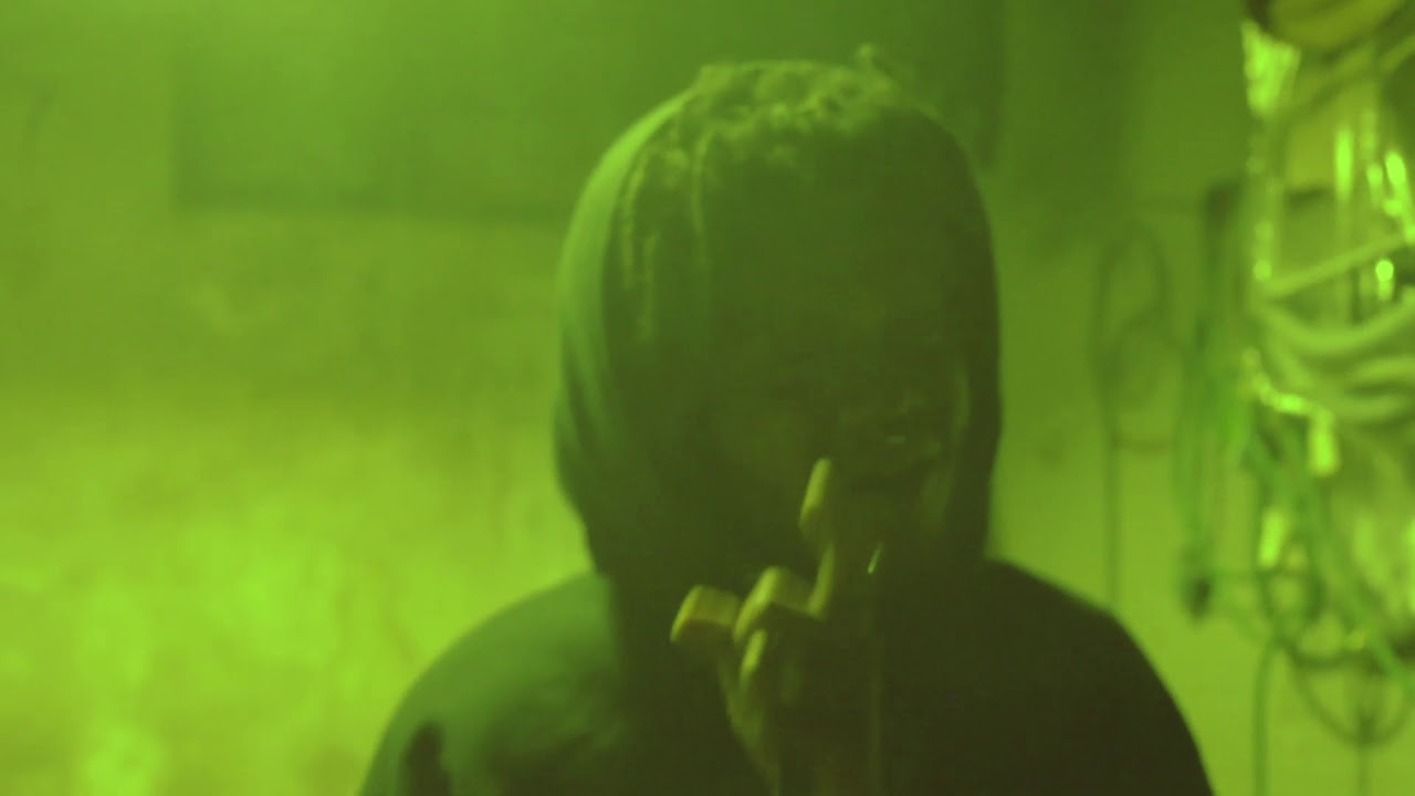 COWBOYKILLERR - TRUST ISSUES (Official Music Video) bekijken op YouTube COWBOYKILLERR - TRUST ISSUES (Official Music Video) bekijken op YouTube