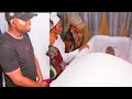 Haaa! Kamilu Kompo Screamed When He Saw Yoruba Actress Remi Surutu&#39;s Mother Inside The Casket