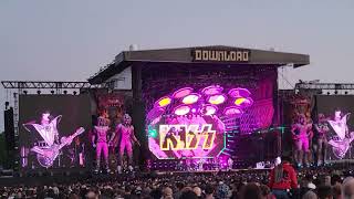 Kiss. Tears are falling. Download Festival 10/06/2022