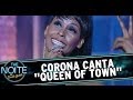 Corona canta "Queen of Town" no The Noite