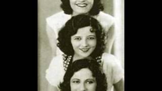 Video thumbnail of "The Boswell Sisters - Got the south in my soul (1932)"