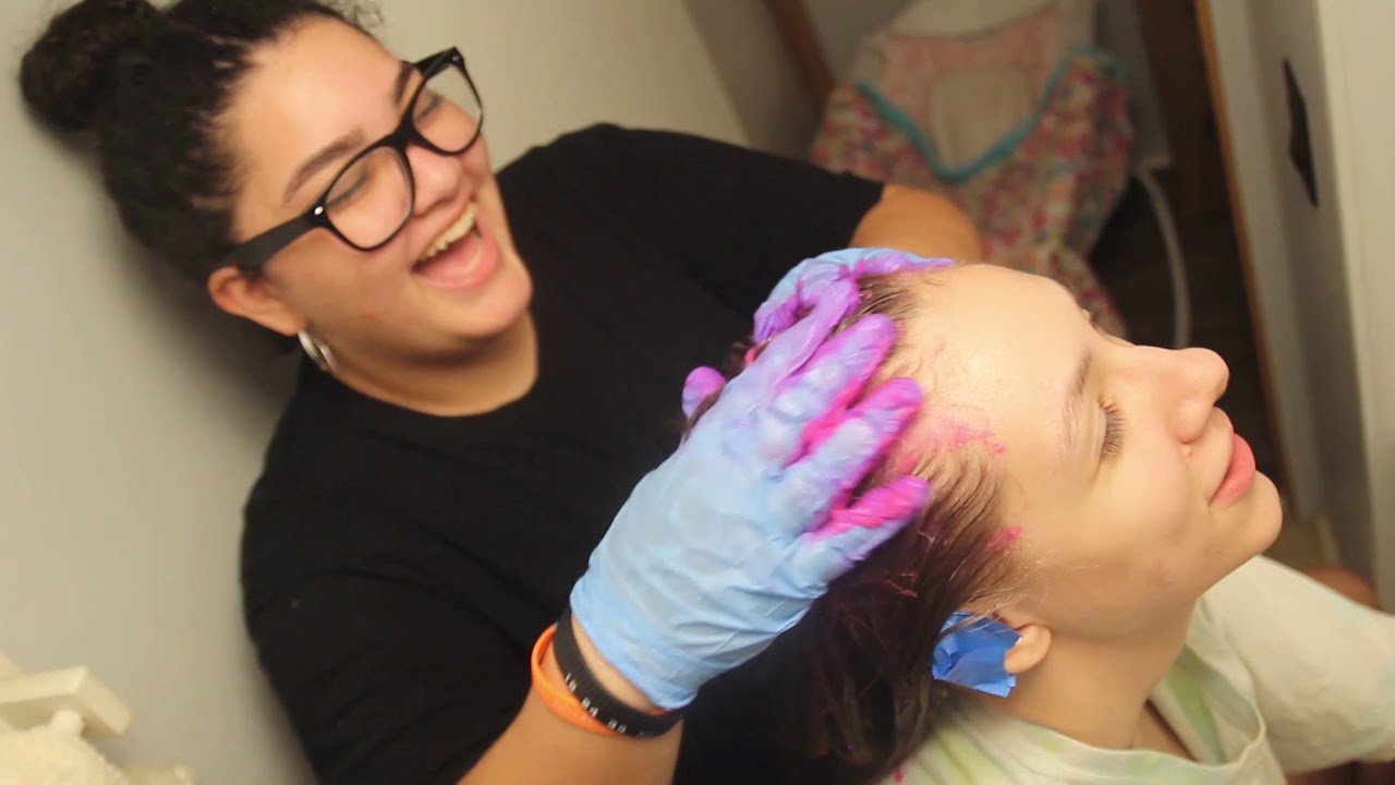 First time dying hair! - YouTube