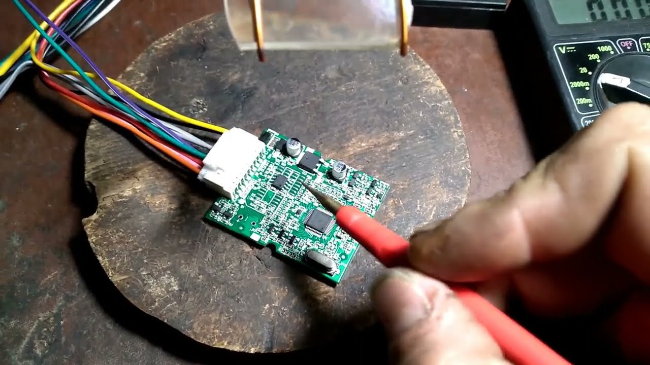 11,10,2023  Запуск CANbus адаптера Hiworld JP02.10 с Canhackera