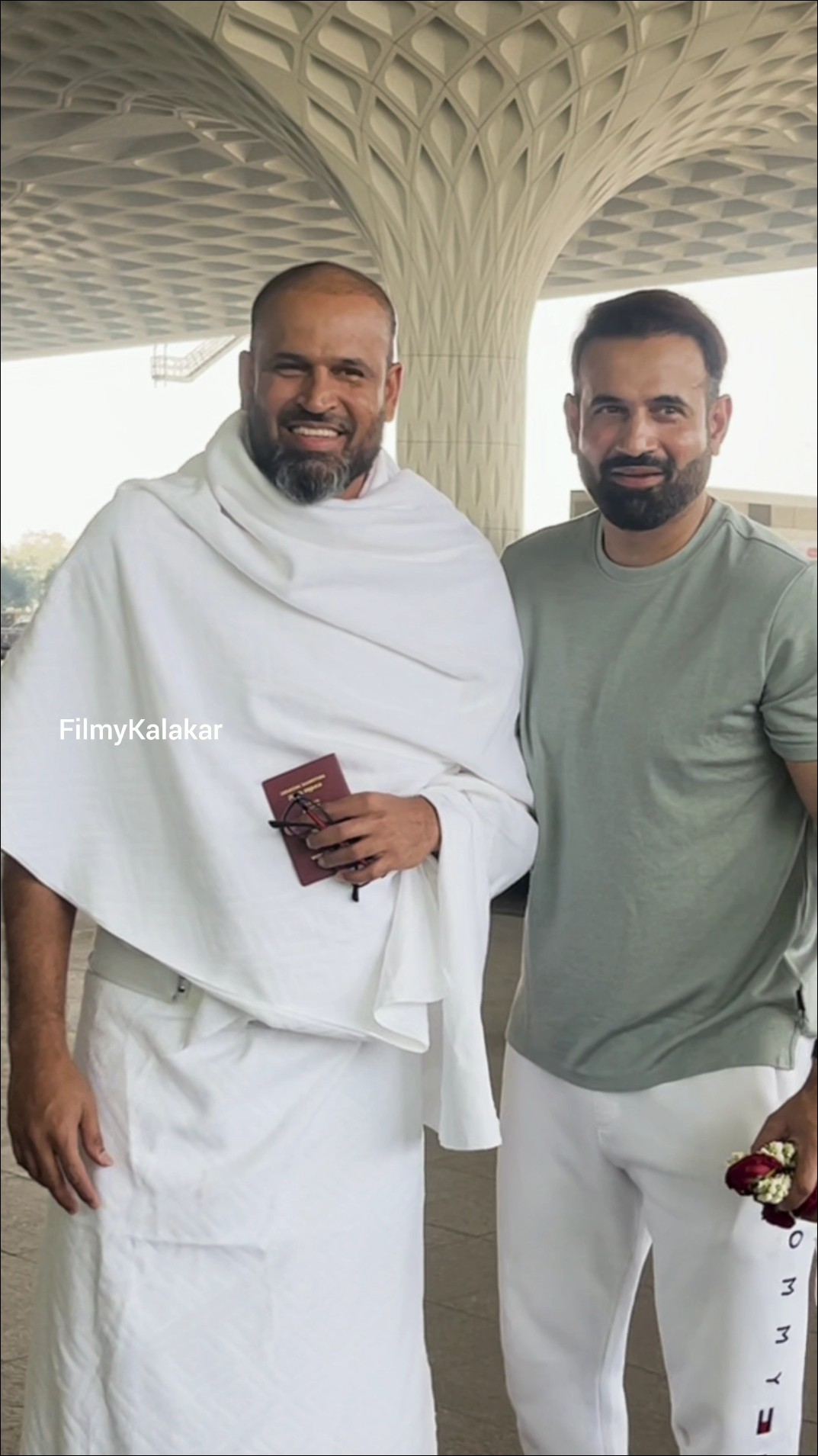 Scenes of brotherhood as #irfanpathan #yusufpathan got clicked at the airport ?? #filmykalakar
