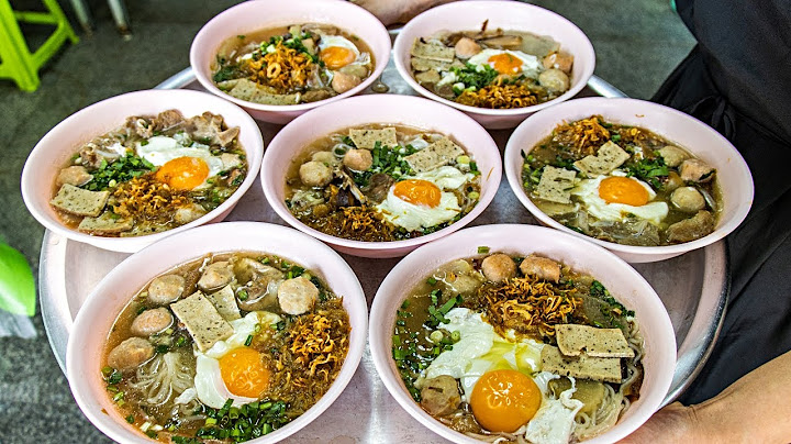 각종 고명 듬뿍 얹어 1,600원 실화?! 초단위로 불티나게 팔리는 혜자 국수집 Rice Noodles / Thai street food