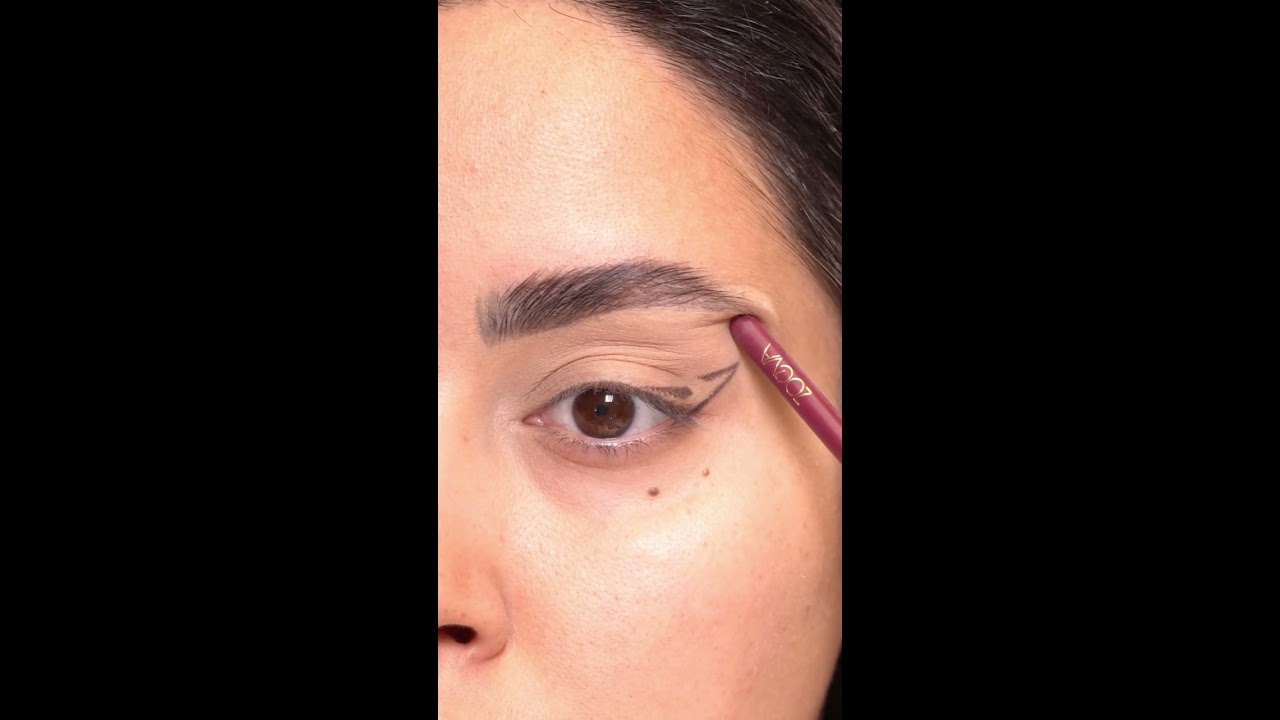 How To Get The Perfect Winged Eyeliner For Hooded Eyes