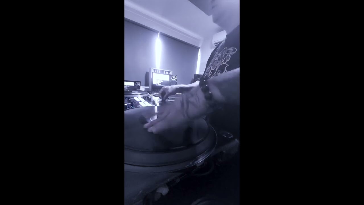 DJ Koflow x Ed Marz @ Talk & Scratch Singapore 2023