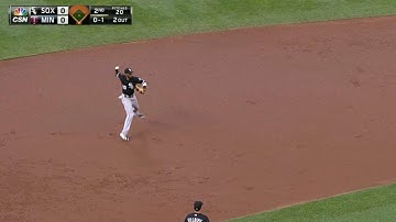 CWS@MIN: Ramirez makes a great running play at short