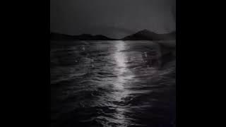 اليس الحزن في عيني تراه؟!