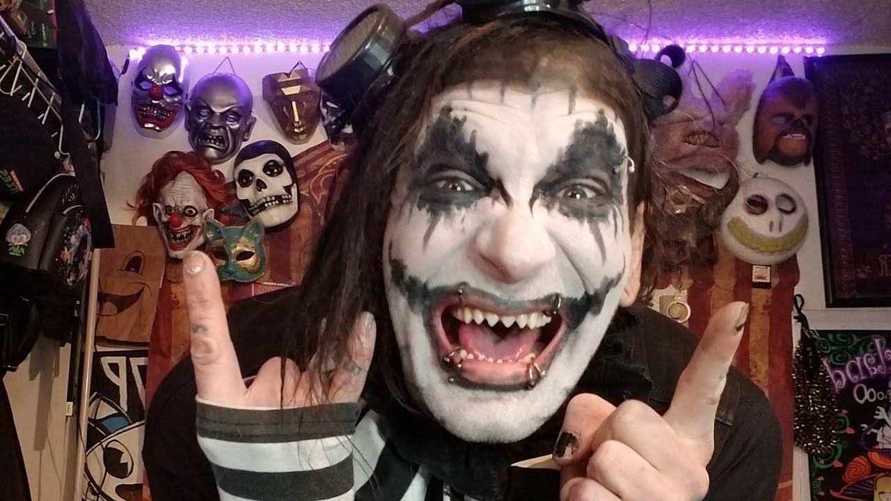 A Crazy Clown 🐼 is live!