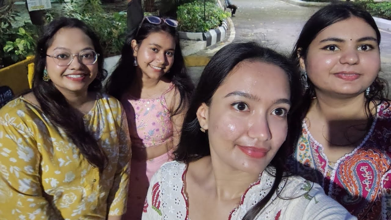 That's how SRM celebrates Diwali 🪔 