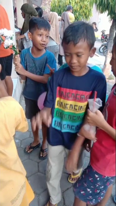 Bocil jaman now nembak cewek pakai bunga 🤣 #memes #meme #ngakak #gokil #kocak #video #lucu #trending