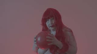 "Freak" - Mini trailer dell'opera di nudo fotografico in chiave body horror