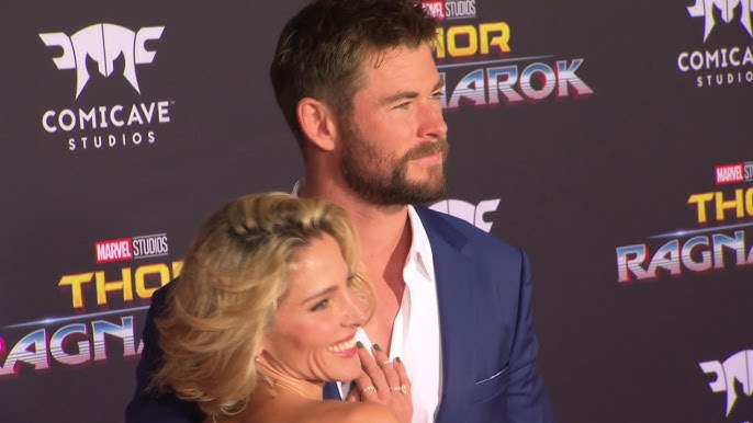 EGO - Chris Hemsworth posa com os irmãos em tapete vermelho