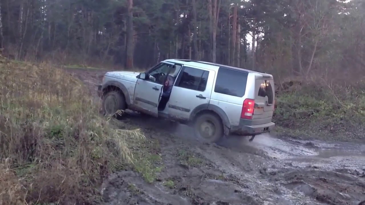 Ролики дискавери. Ленд Ровер покатушки 2013. Дискавери 3 в грязи. Продольная проходимость Дискавери 3. Land Rover открывая Россию в грязи.